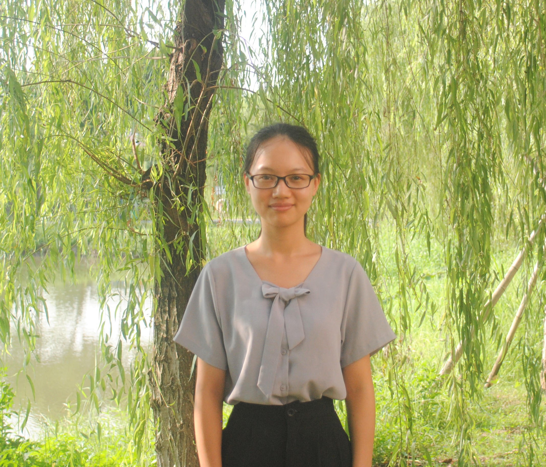 杨玲-广州新华学院外国语言文学系